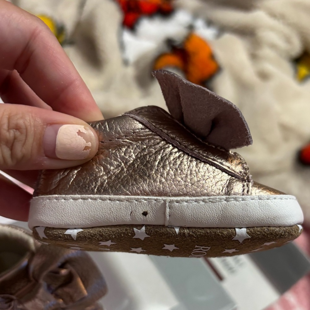 Robeez First Kicks - Picture 2 of 5